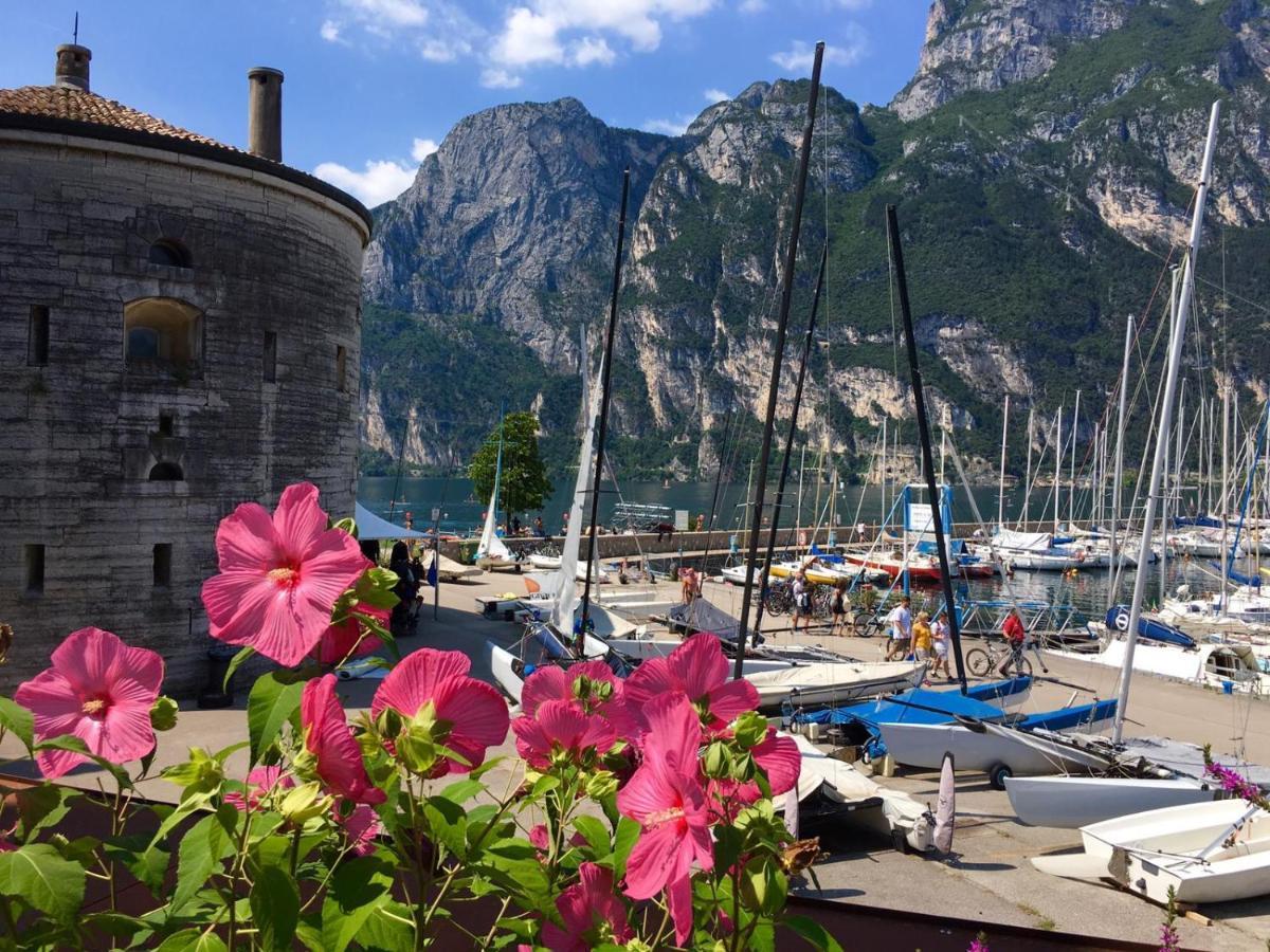 Le Peonie Apartment Riva del Garda Exterior foto